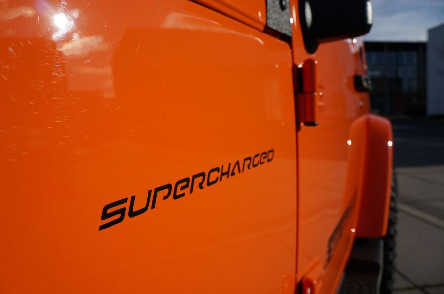  Jeep Wrangler Sport by GeigerCars 2015 года  (фото 10 из 13)